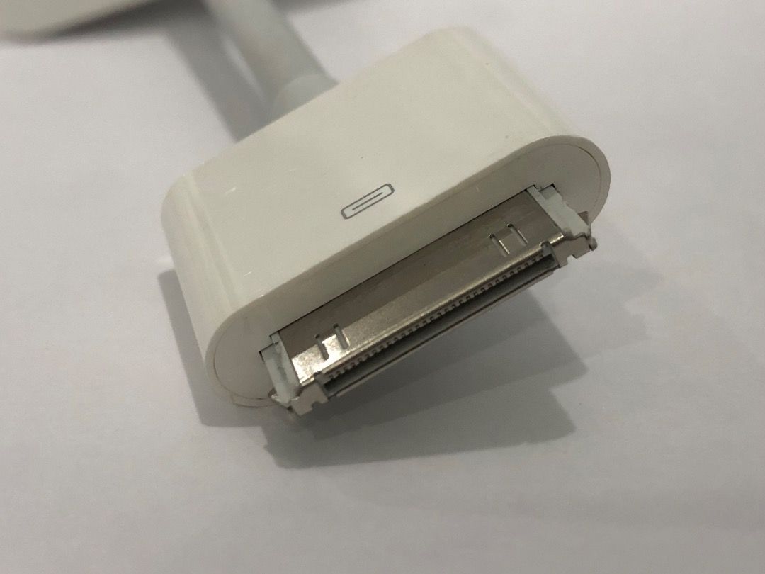 Apple Composite AV Cable / HDMI Adapter, TV & Home Appliances