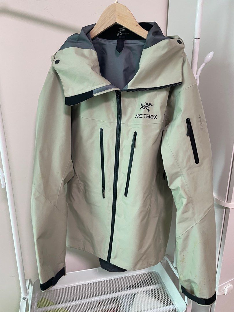 ARCTERYX Alpha SV/AR 24K Jacket, 男裝, 外套及戶外衣服- Carousell