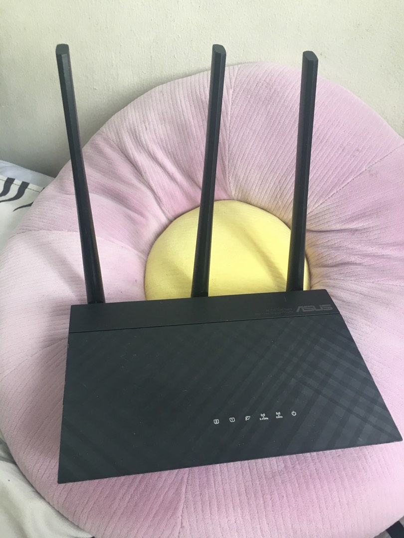 Asus router, Computers & Tech, Parts & Accessories, Networking on Carousell