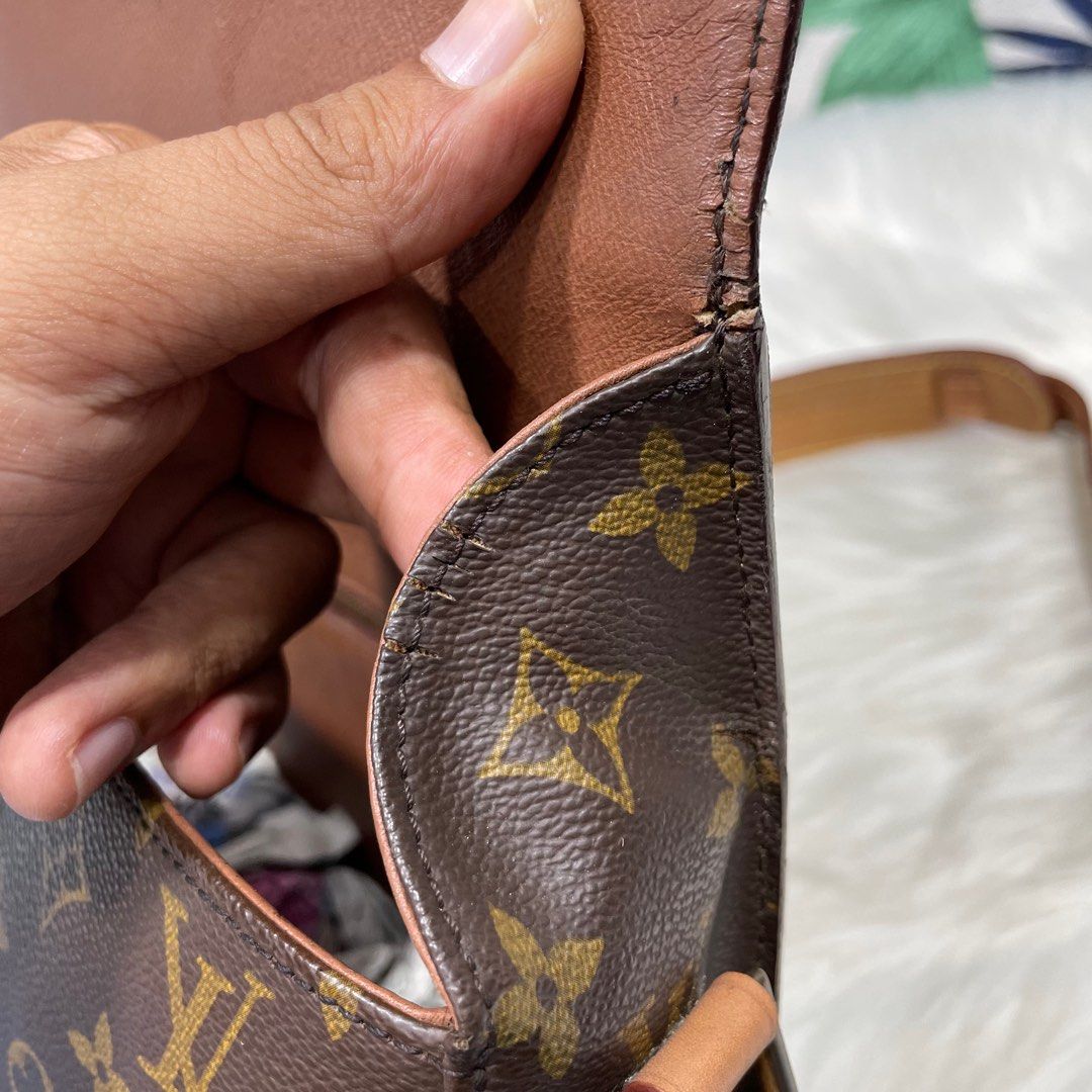 Authentic Vtg. LOUIS VUITTON Saint Cloud MM Crossbody Bag, Luxury, Bags &  Wallets on Carousell