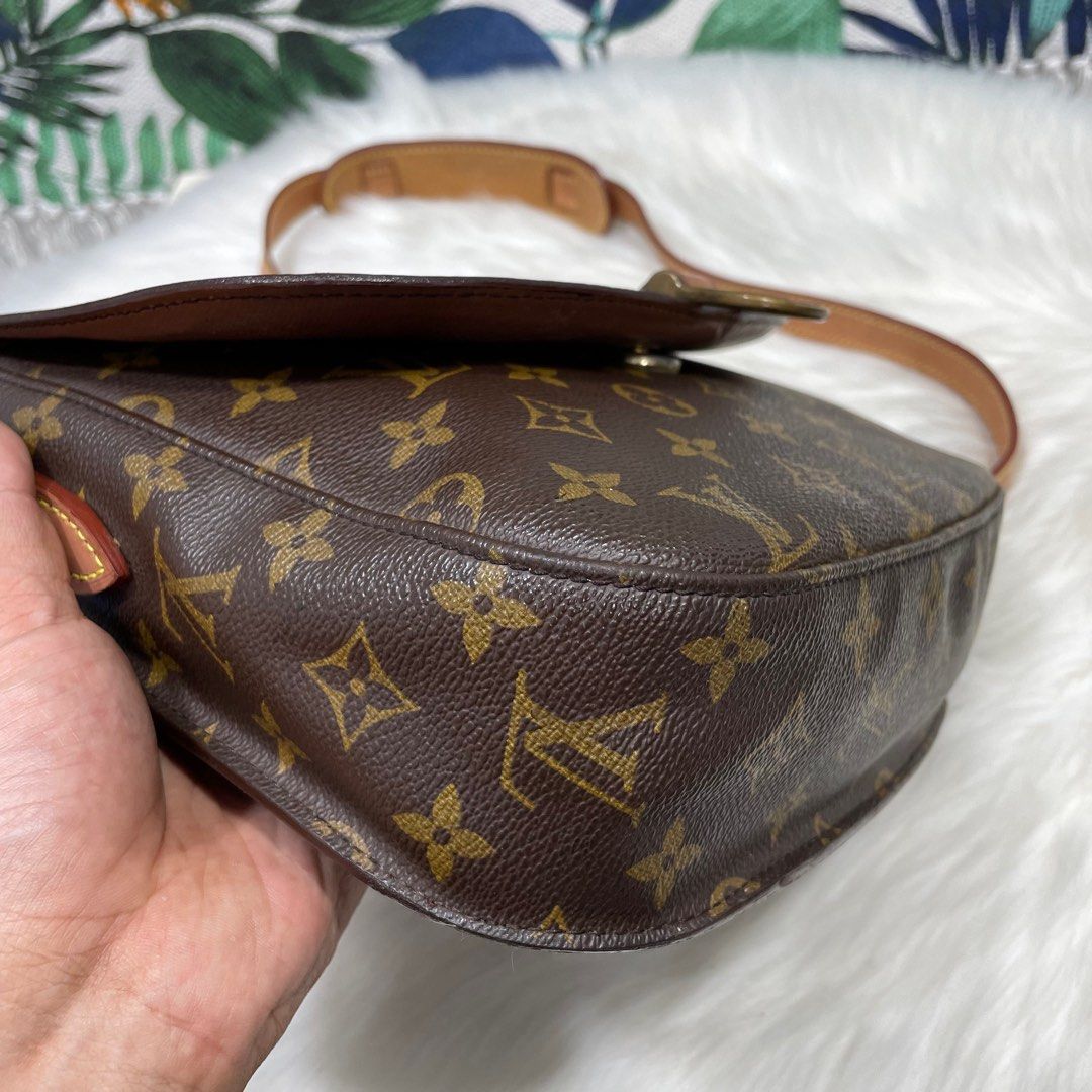 Authentic Vtg. LOUIS VUITTON Saint Cloud MM Crossbody Bag, Luxury, Bags &  Wallets on Carousell