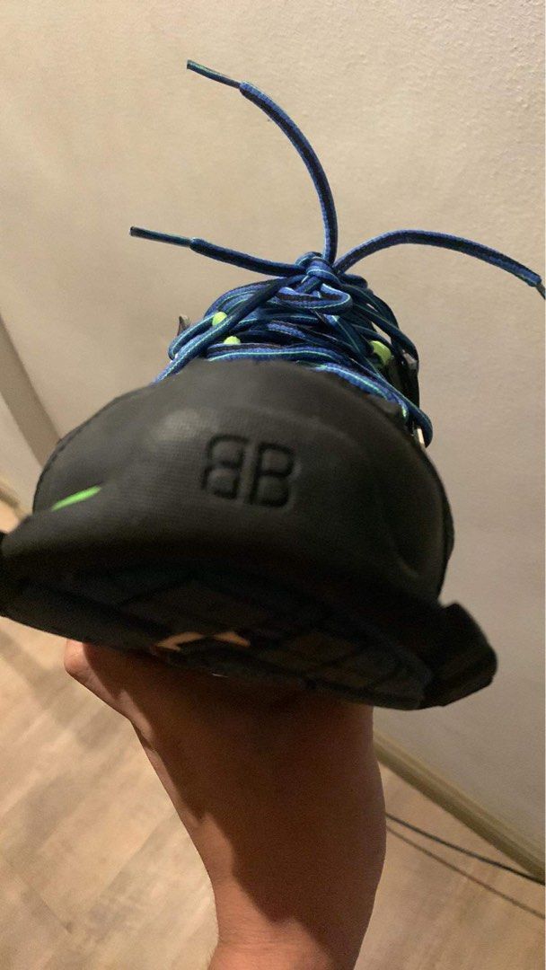 Balenciaga Track on Carousell