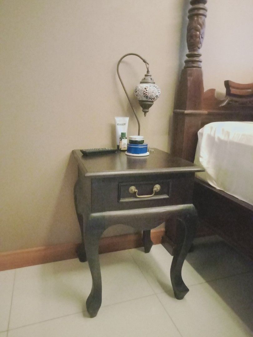 Bedside tables x 2 nos, Furniture & Home Living, Furniture, Shelves