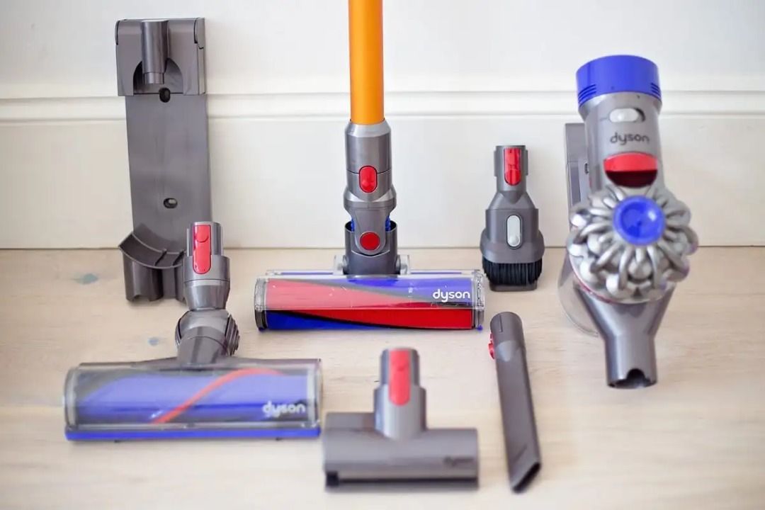 Brand New Cheap Dyson V8 Absolute with Warranty