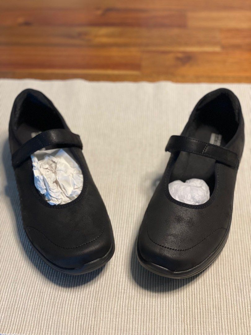 Flash Sale TODAY ONLY 50 OFF BRAND NEW Original SKECHERS