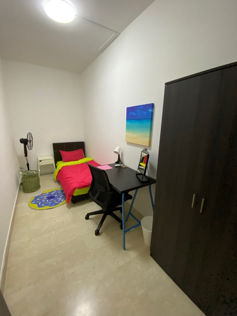 (Category: ) located in . Submitted by poisesanctuary (Listing ID 1199440749, Image 1). Description: .