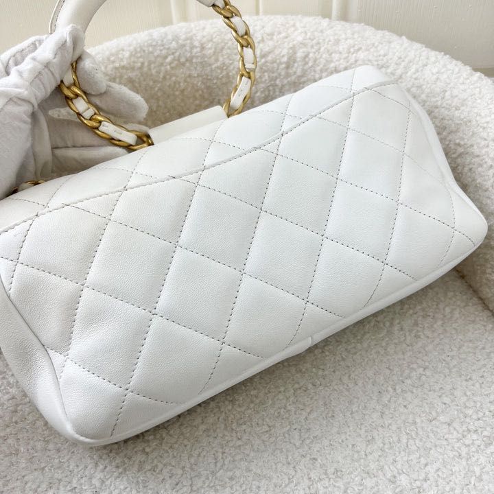 Chanel Pearl Shoulder Bags