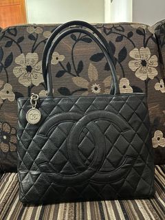 Affordable chanel medallion For Sale, Luxury