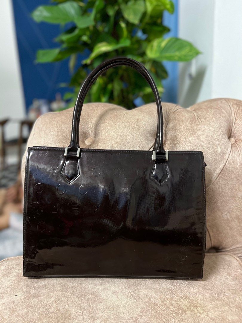 Chanel Shoulder tote, Luxury, Bags & Wallets on Carousell