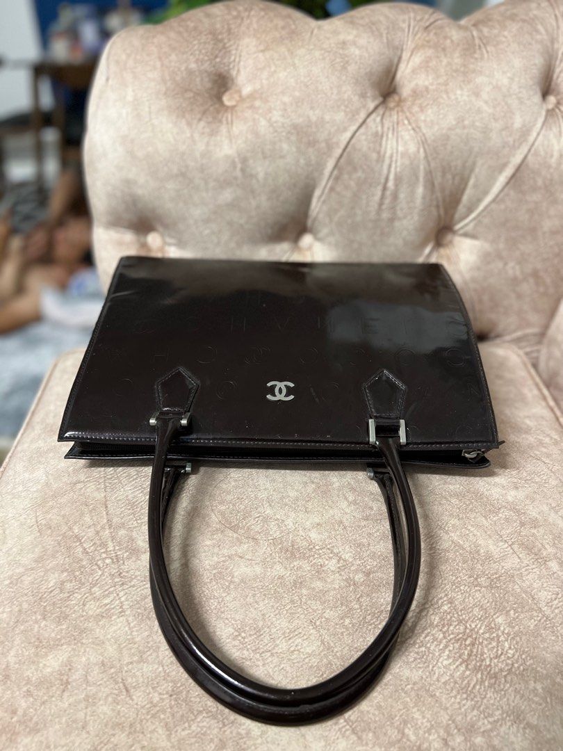 Chanel Shoulder tote, Luxury, Bags & Wallets on Carousell