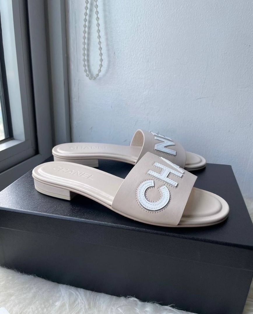 chanel slippers white
