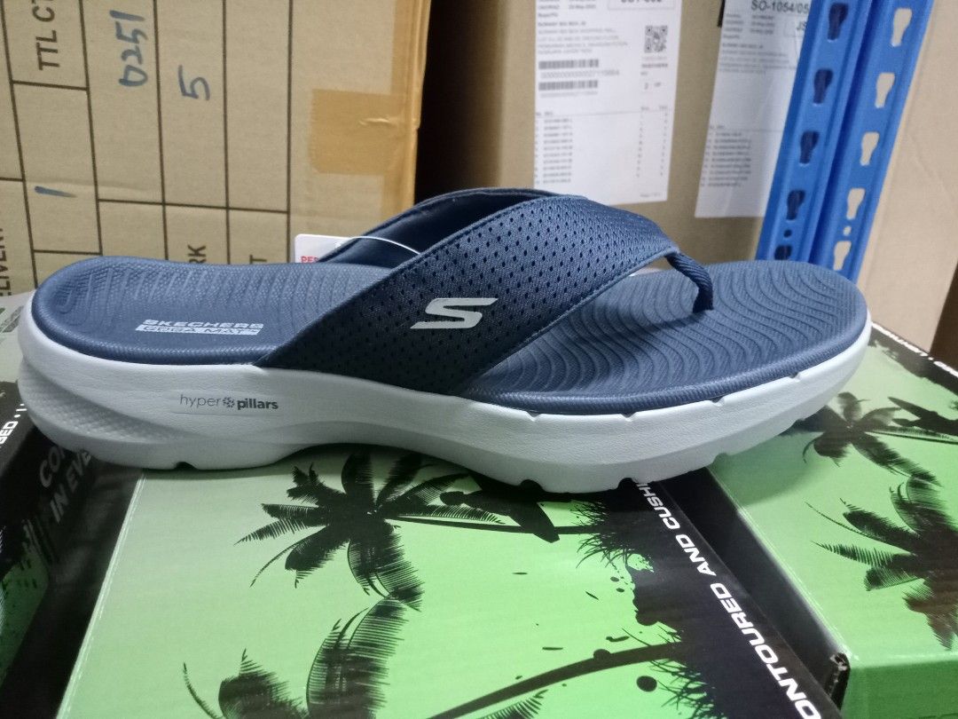 Skechers go deals walk clearance
