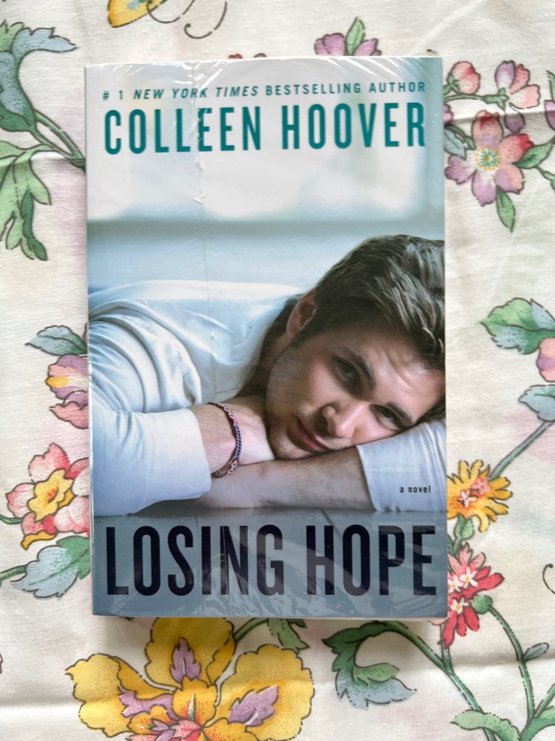 Colleen Hoover Book Losing Hope on Carousell