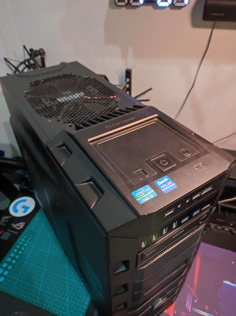 Cooler Master HAF 922 Mid Tower Case with 3 fans (2 200mm,1 120mm), Computers & Tech, Parts