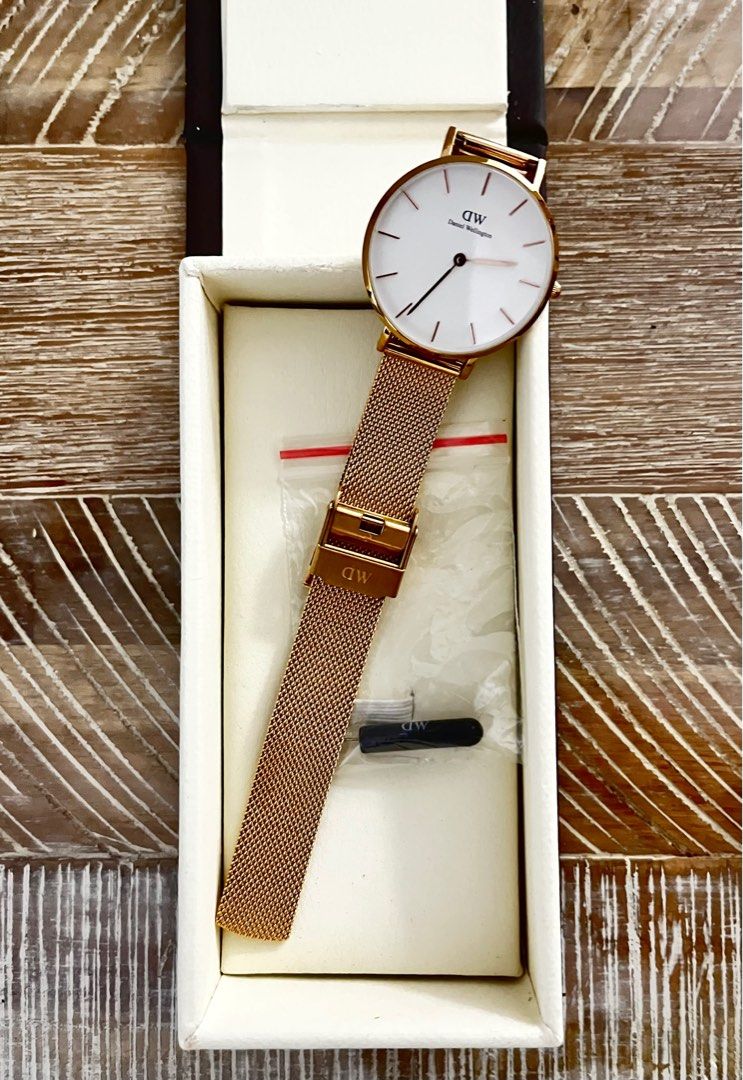 Daniel wellington watch classic petite melrose discount