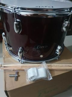 Davis Marching Snare Drum Wine Red 14"x10" 6 Lugs.