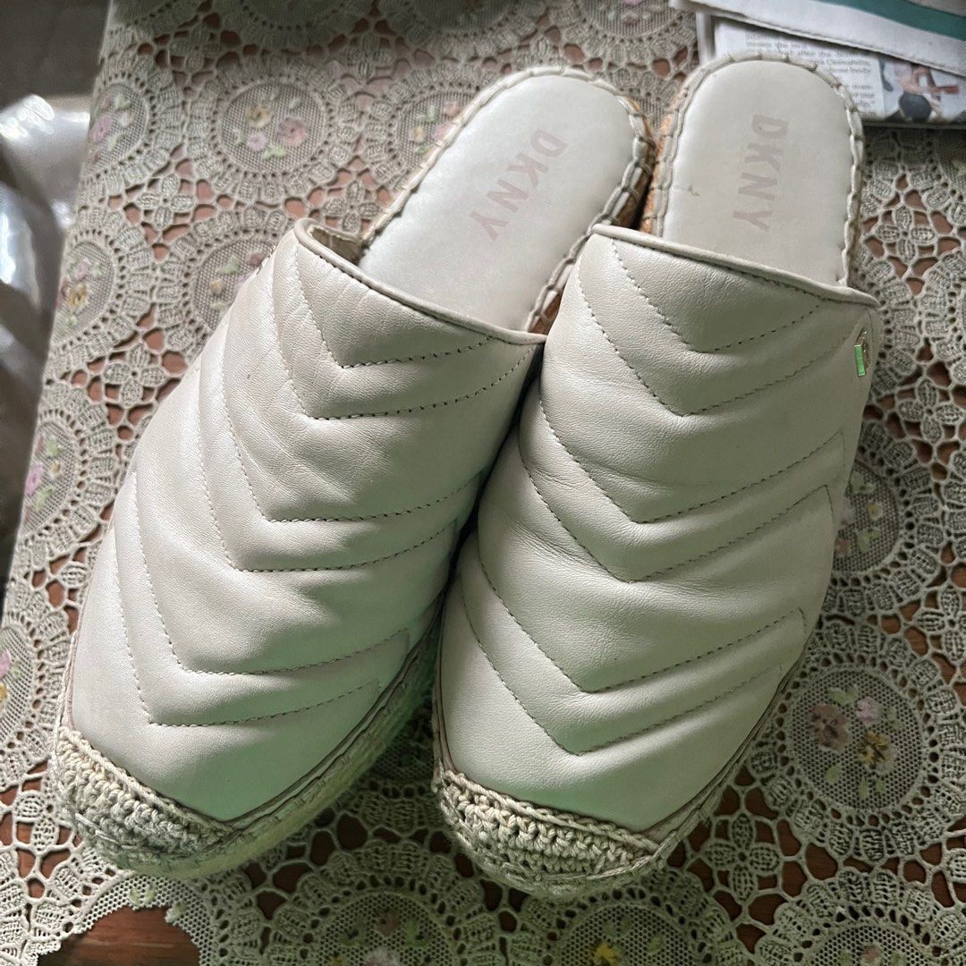 dkny sandals