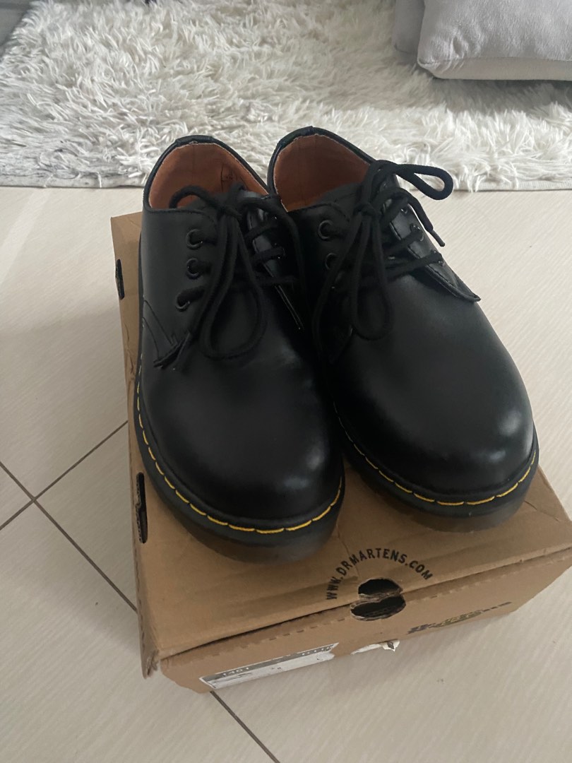 buy dr martens 1461