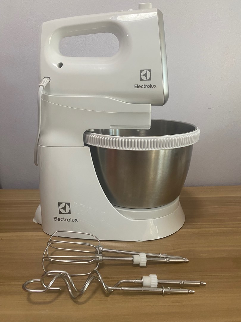 Electrolux ehsm3417 stand mixer, TV & Home Appliances, Kitchen