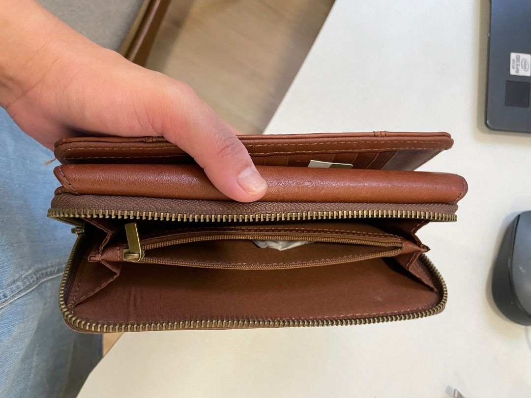 Fossil wallet women's best sale sale