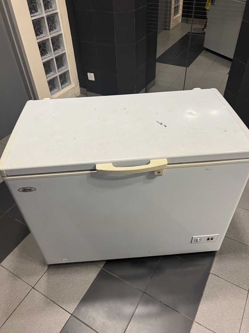 ★free deliver★348L home use chest freezer with good condition and free