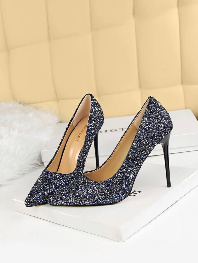 Glitter heels, Women's Fashion, Footwear, Heels on Carousell