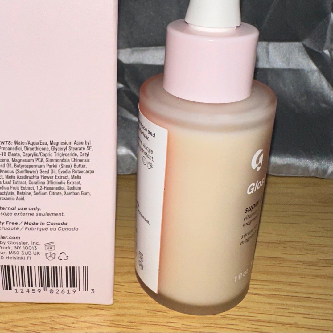 Glossier Super Glow Vitamin C Serum (with free glossier sticker) on
