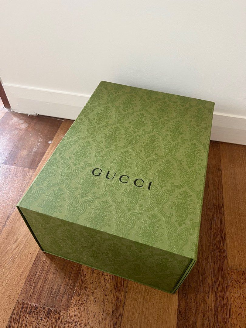 GUCCI box (Category: Bags & Wallets) located in Subang Jaya. Submitted by soffiaa (Listing ID 1234965378, Image 3). Description: Box only.