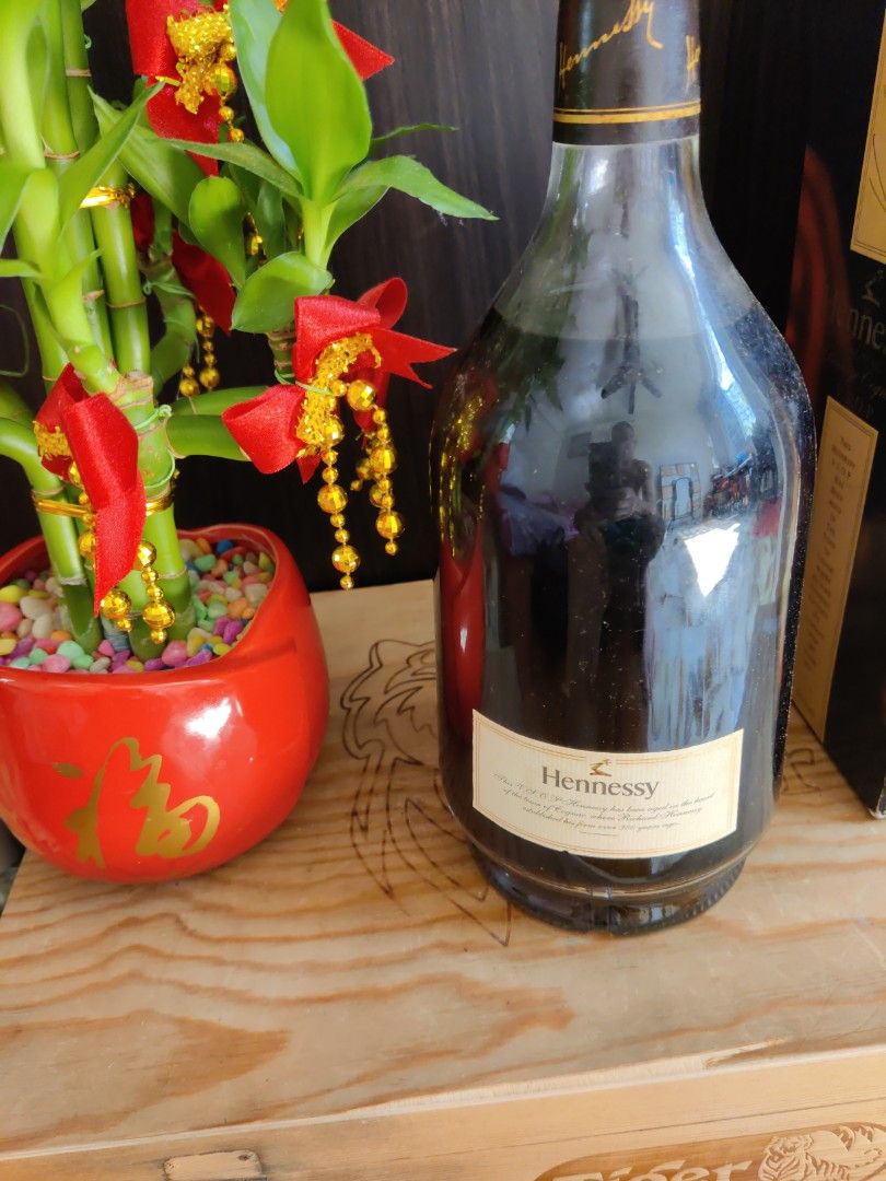 Hennessy VSOP 1 LITER, Food & Drinks, Alcoholic Beverages on Carousell
