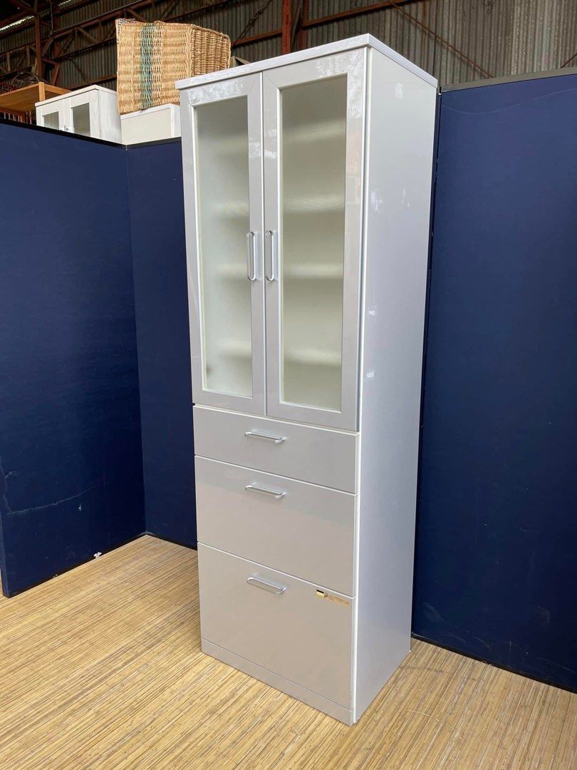 Hettich pantry/Display on Carousell