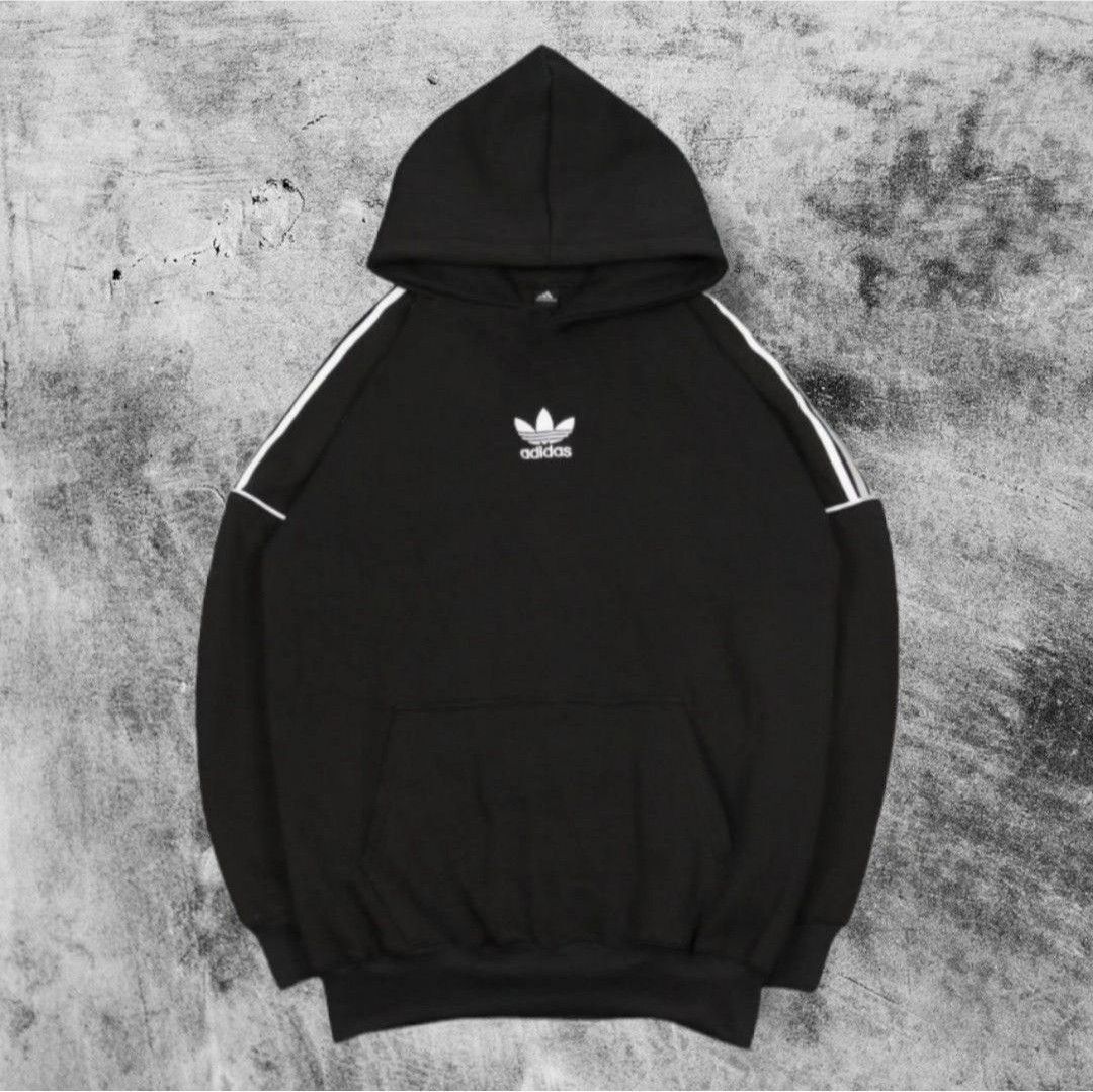 Logo store adidas hitam