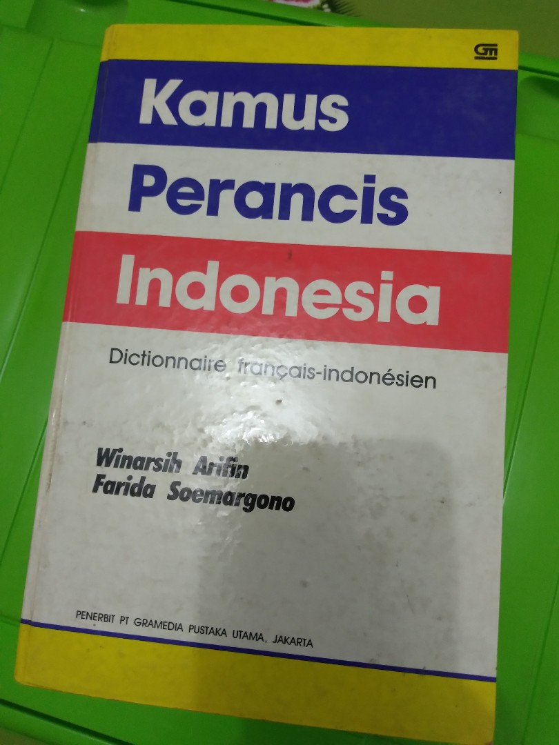 Kamus Perancis Indonesia Winarsih Arifin And Farida Soemargono On Carousell