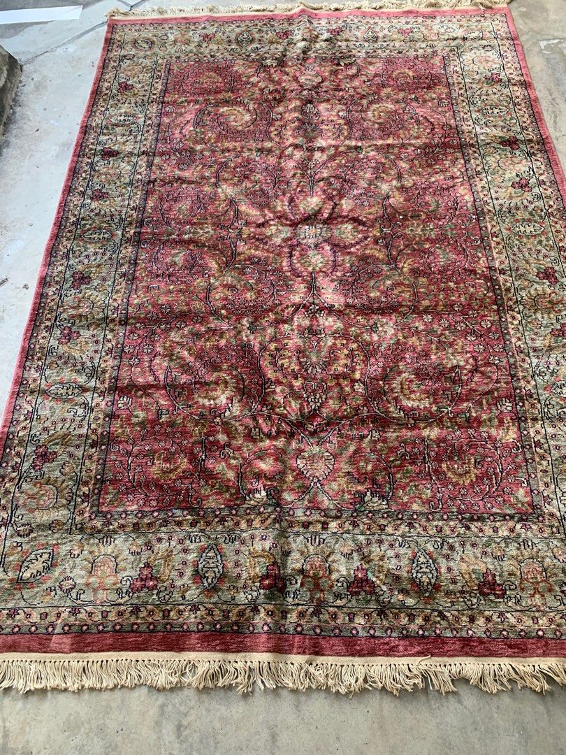 Kashmir Carpet from India, Furniture & Home Living, Home Decor, Carpets