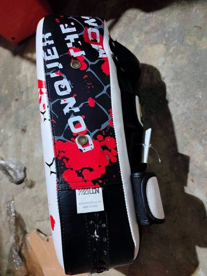 Kickpad (Category: Other Sports Equipment and Supplies) located in Manila. Submitted by min_yoongi (Listing ID 1234803474, Image 3). Description: Available ✓ Brand New ✓ Kick pad (Wolon) - 1,500 - each - 2,800 - pair Pm for inquiries..