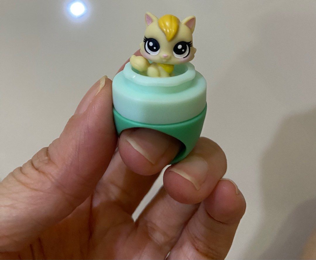 Littlest Pet Shop ring, Hobbies & Toys, Toys & Games on Carousell