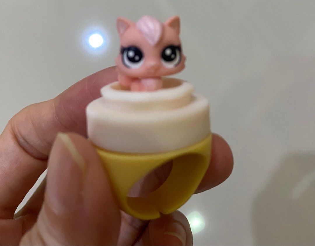 Littlest Pet Shop ring, Hobbies & Toys, Toys & Games on Carousell