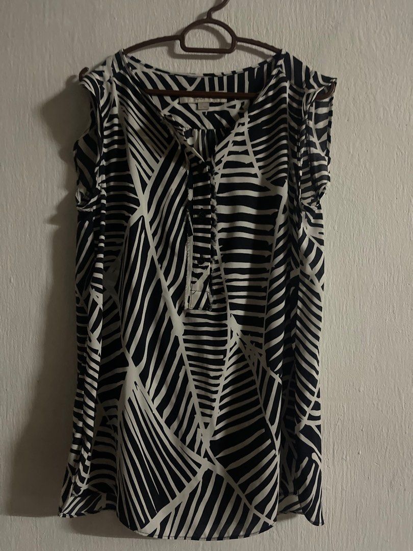 Ann taylor loft sleeveless blouse on sale