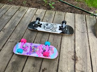 LoL skateboard 28" and Kryptonics Lockerboard
