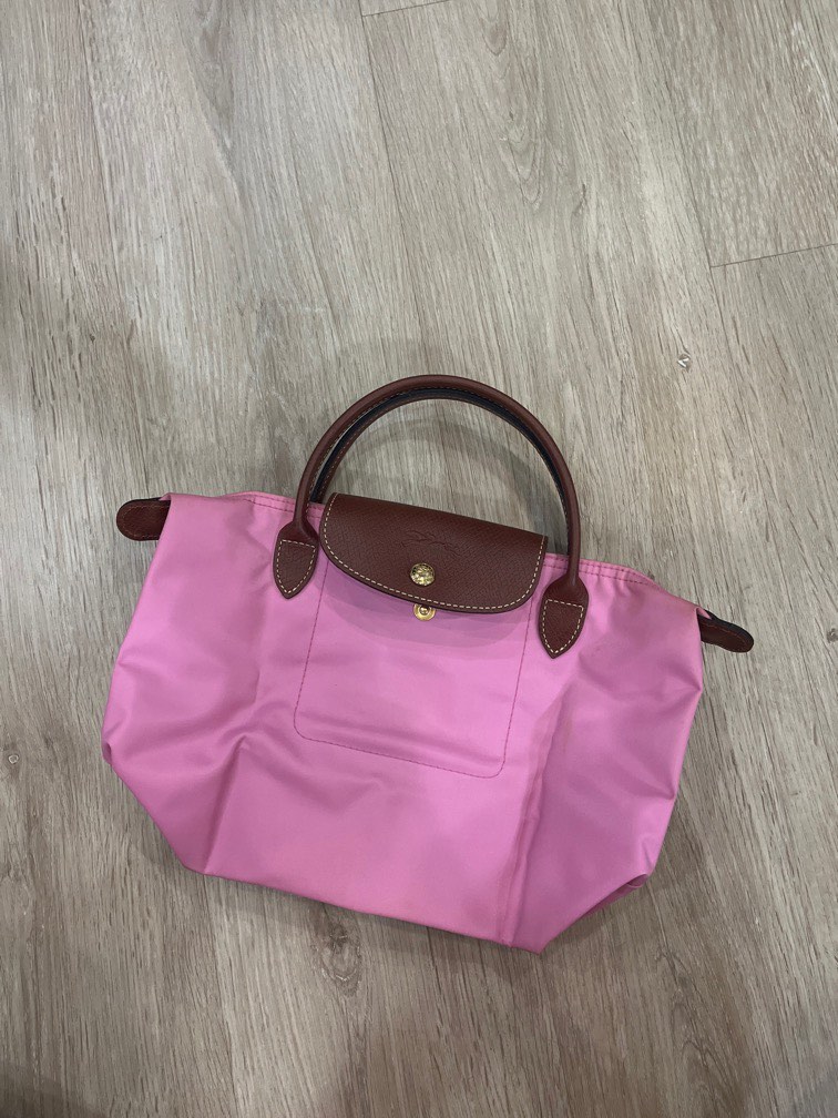 Small pink hotsell longchamp bag