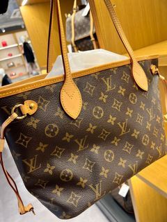 Neverfull PM  Rent A Louis Vuitton Handbag At Luxury Fashion Rentals