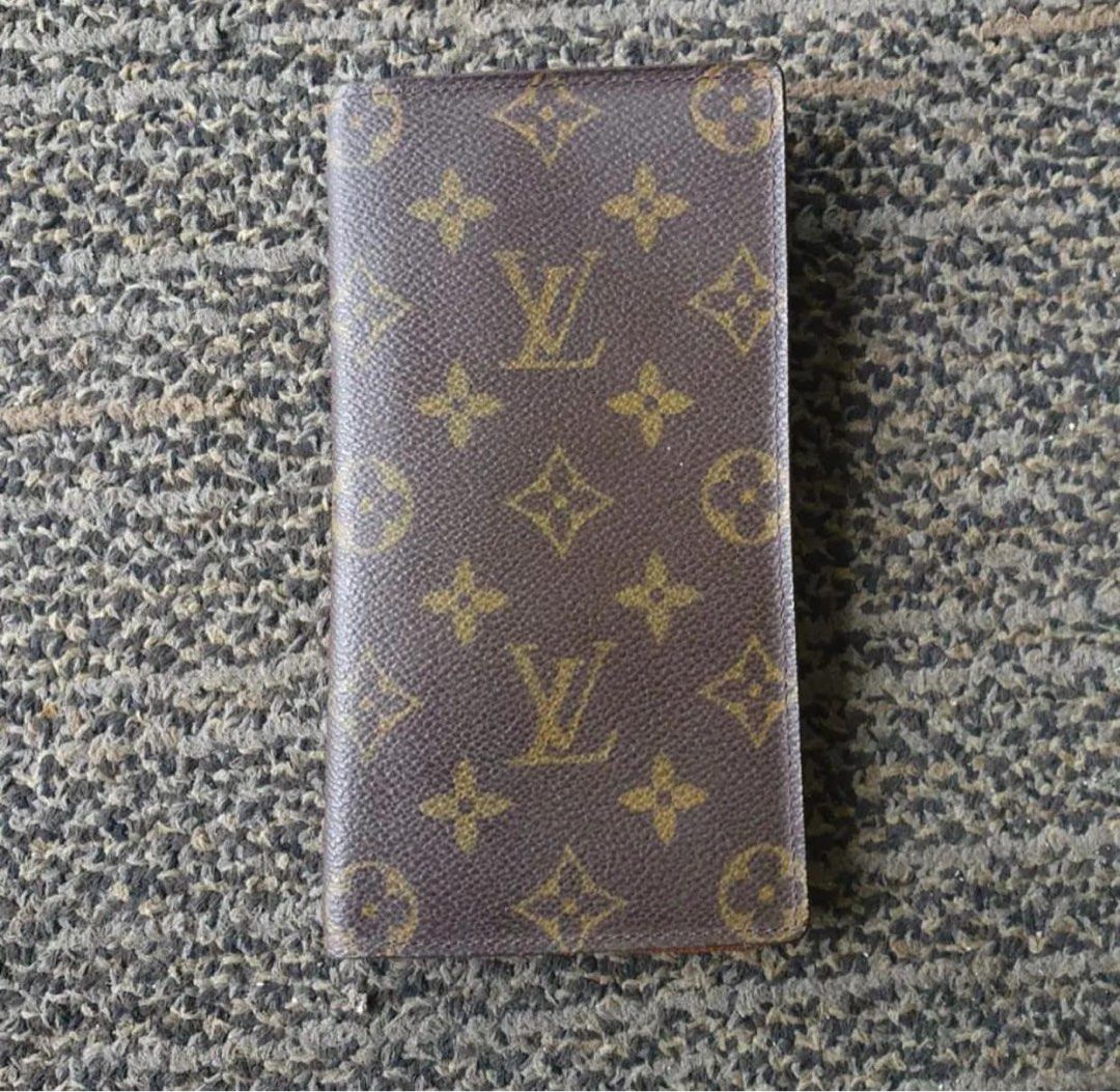 Louis Vuitton Wallet, Barang Mewah, Tas & Dompet di Carousell