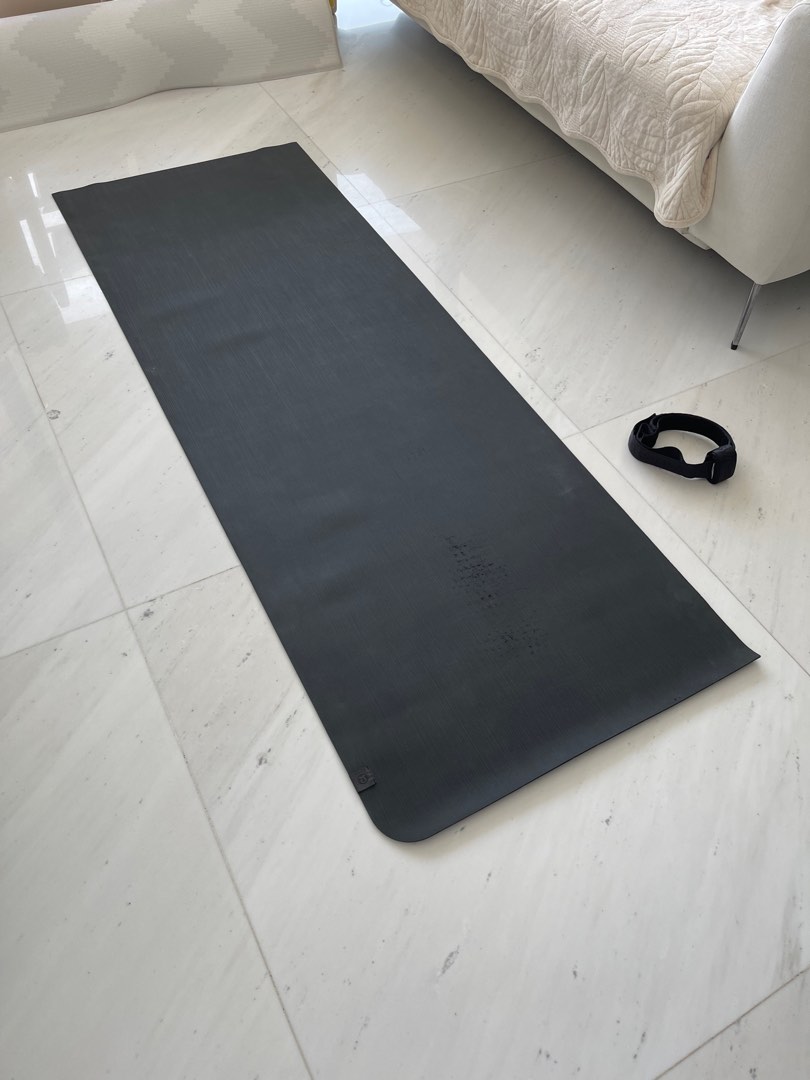 Lululemon Yoga Mat, Sports Equipment, Exercise & Fitness, Exercise Mats
