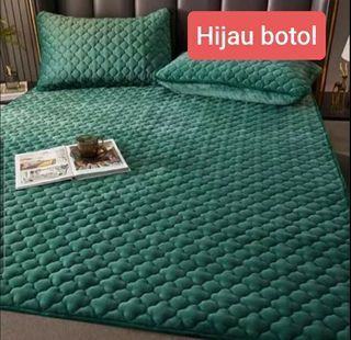 Matras Protector Hotel, matras pelindung kasur motif emboss anti noda, kualitas terbaik, size 120x200, tersedia warna pink, putih, maroon, hijau botol, biru denim,  hitam, salem, lavender, navy, silver, NEW.