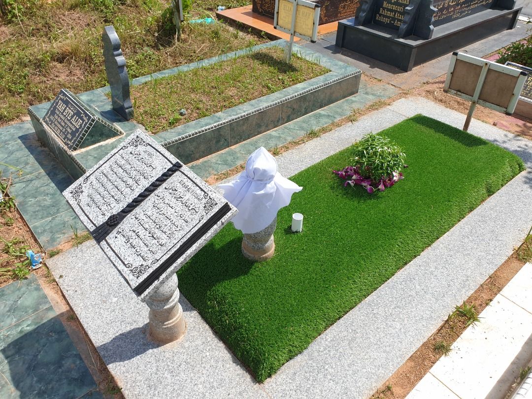 MENUKAR RUMPUT KUBUR/MEMBERSIHKAN KUBUR DAN PUSARA, Furniture & Home ...