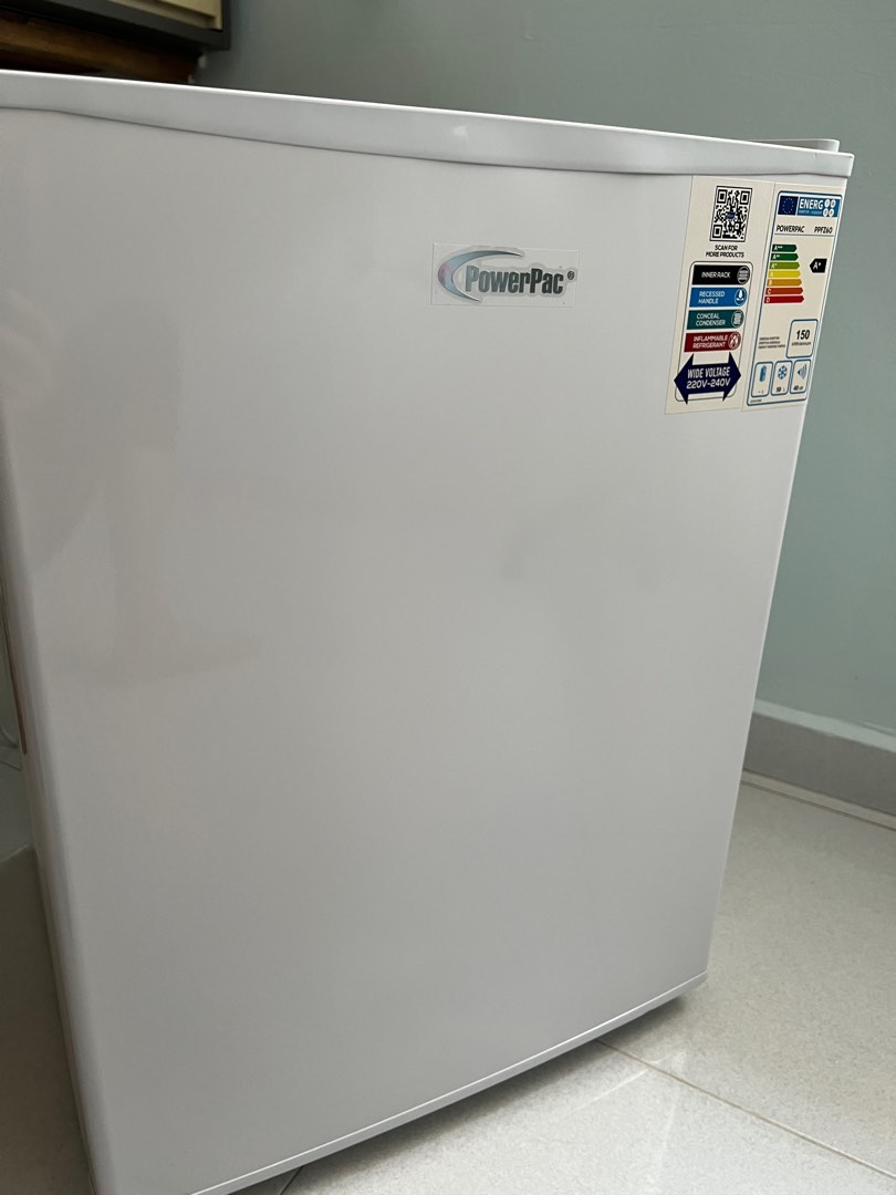 Mini bar freezer 50L, TV & Home Appliances, Kitchen Appliances