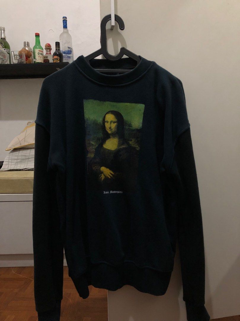 Monalisa H M Crewneck
