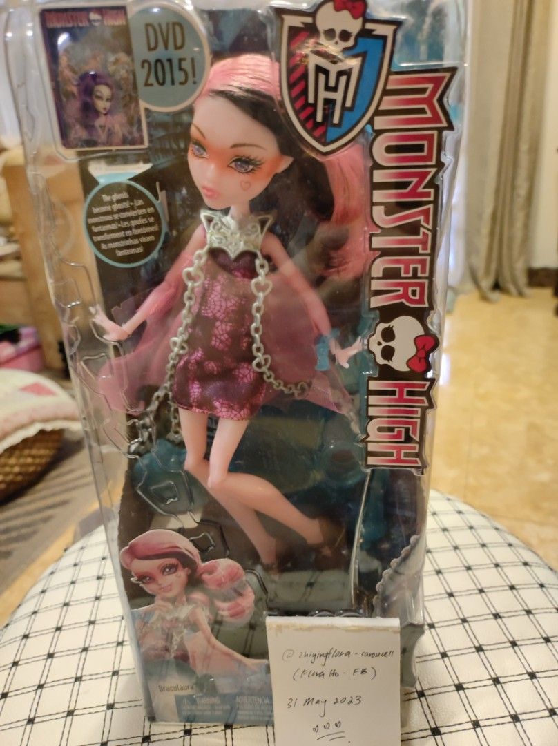 Haunted draculaura store