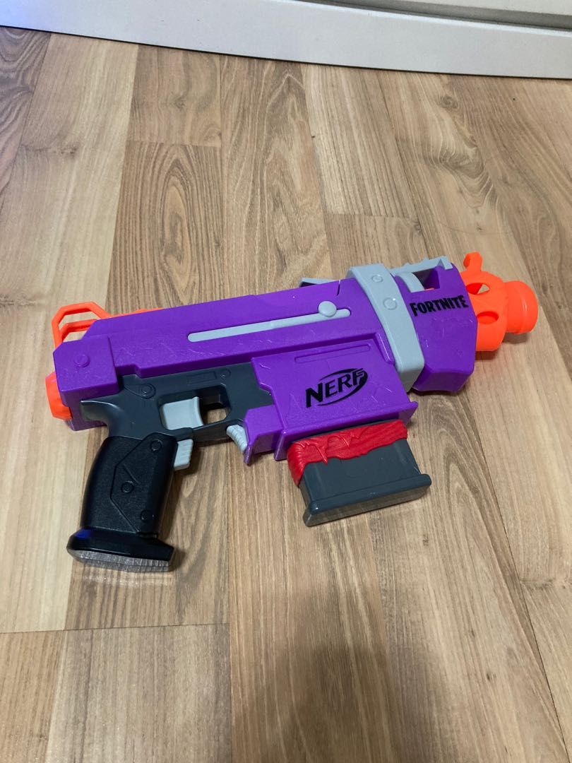 Nerf Gun (Category: Action & Battle Toys) located in Manila. Submitted by chabachaba (Listing ID 1234904125, Image 1). Description: Like new.