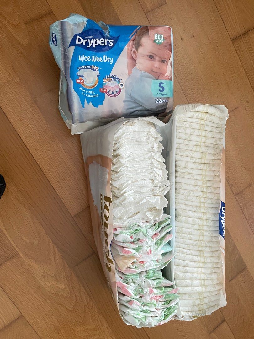Newborn diapers for free Babies Kids Bathing Changing