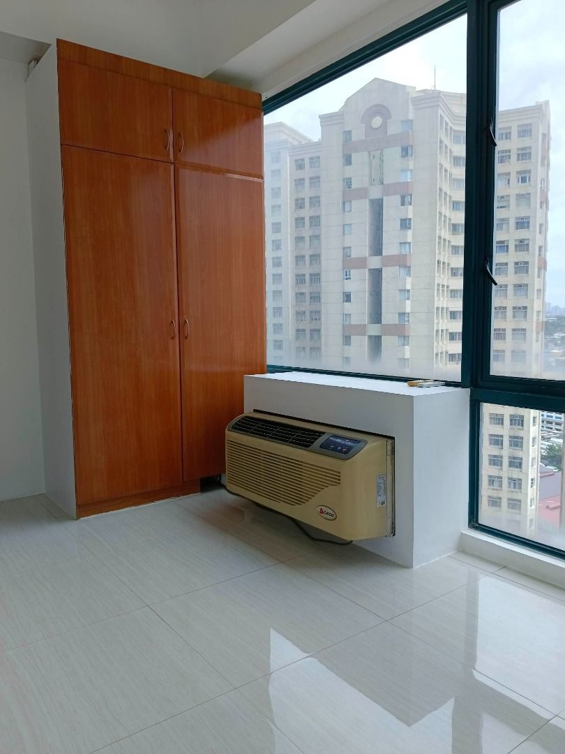 For Lease Affordable 2 Bedroom Bare Condo at Eastwood Parkview QC